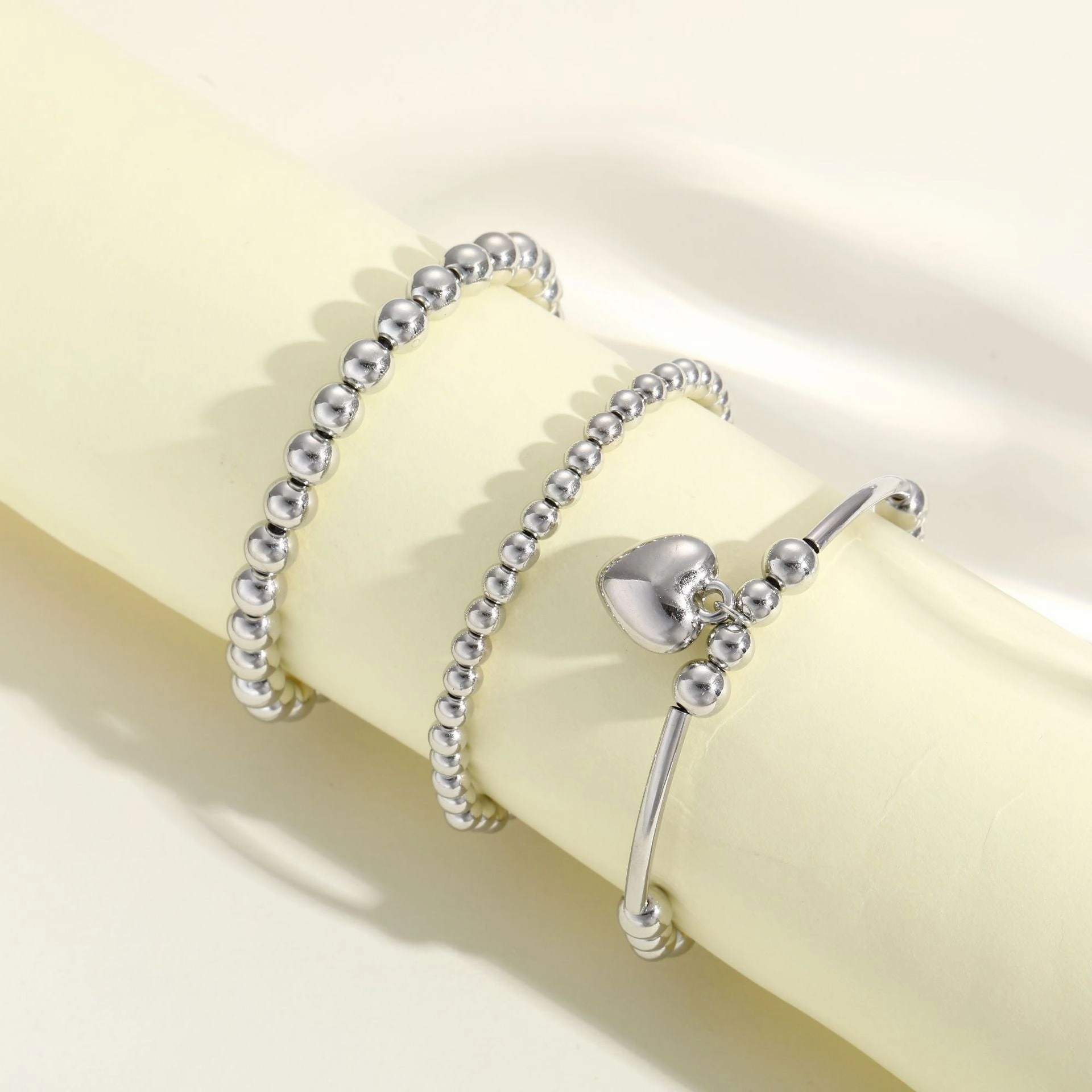 Wholesale ins niche design hand jewelry sweet cool love pendant