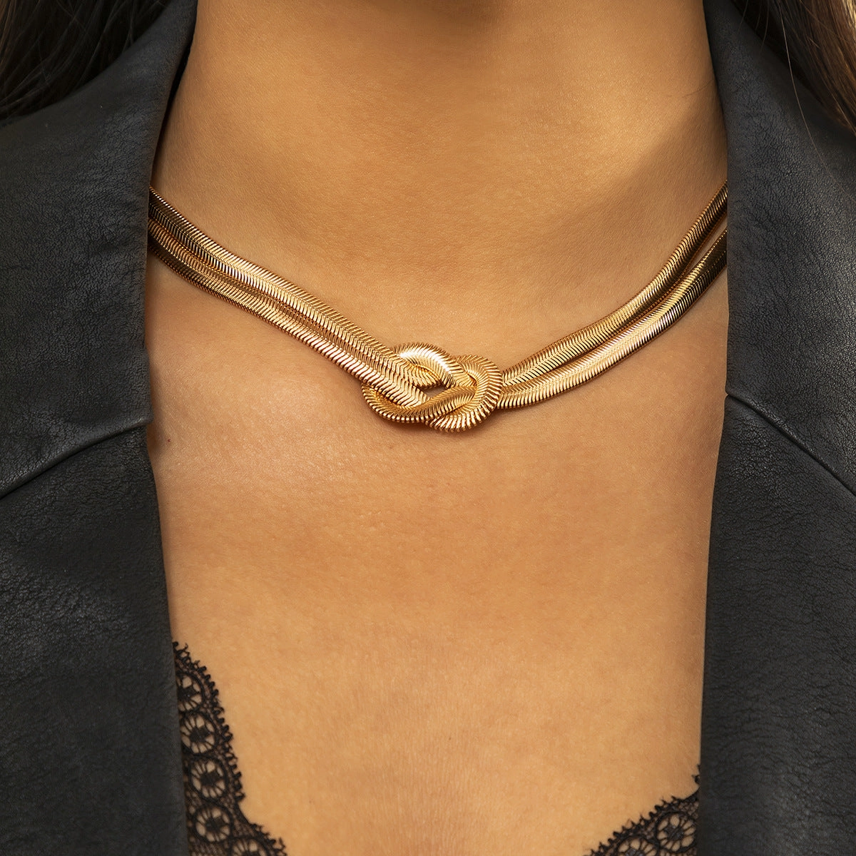 Wholesale Iron Hip Hop Geometric Knotted Chain Clavicle Necklace