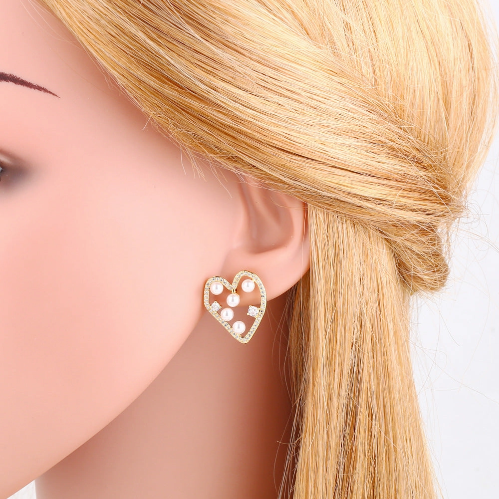 Wholesale Irregular Heart Copper Ear Studs