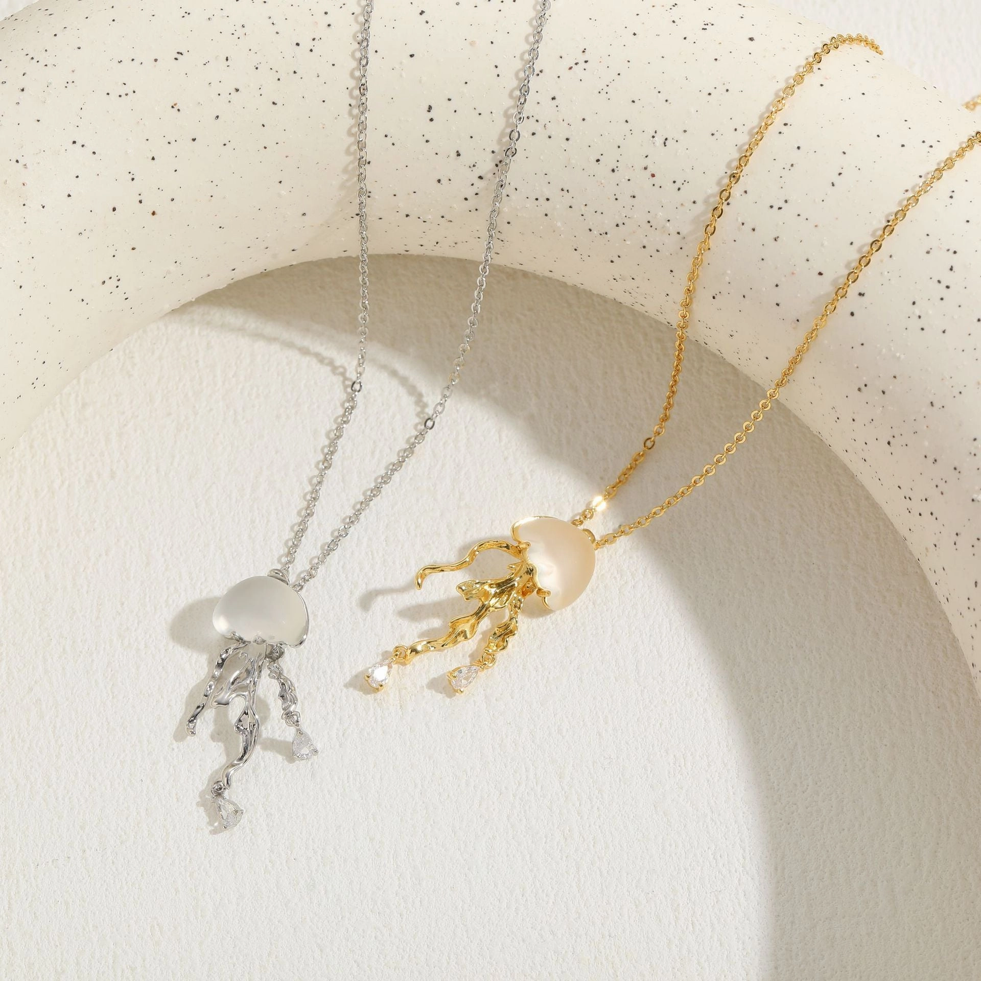 Wholesale Jellyfish New Pendant Minimalist Copper Necklace
