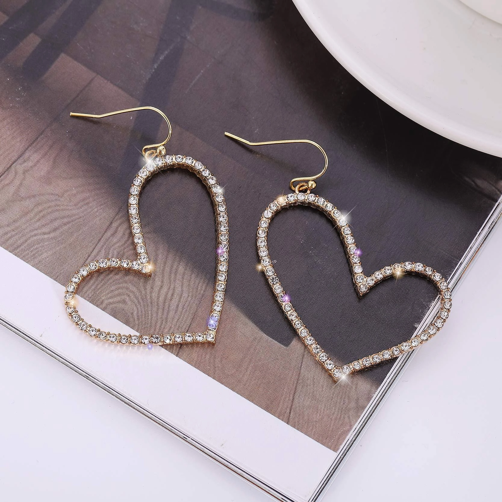 Wholesale Jewelry Hollow Full Diamond Heart Alloy Earrings