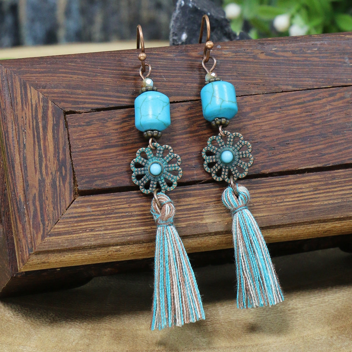 Wholesale Leaf Pendant Hollow Carved Alloy Tassel Earrings