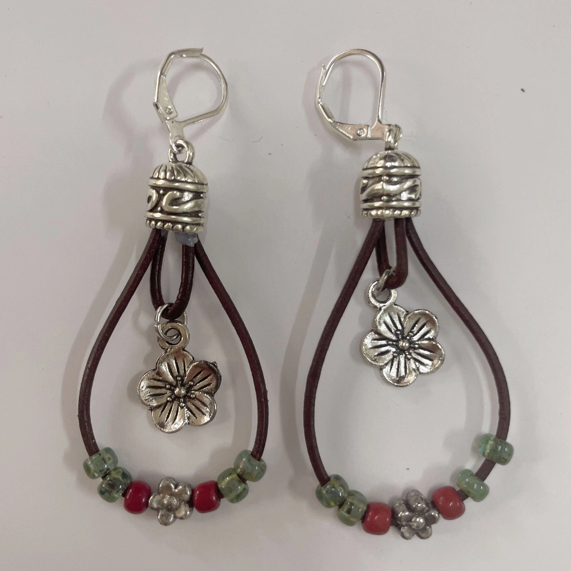 Wholesale Leather Cord Flower Alloy Earrings