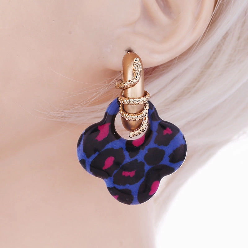 Wholesale Leopard Pattern Clover Resin Pendant Earrings