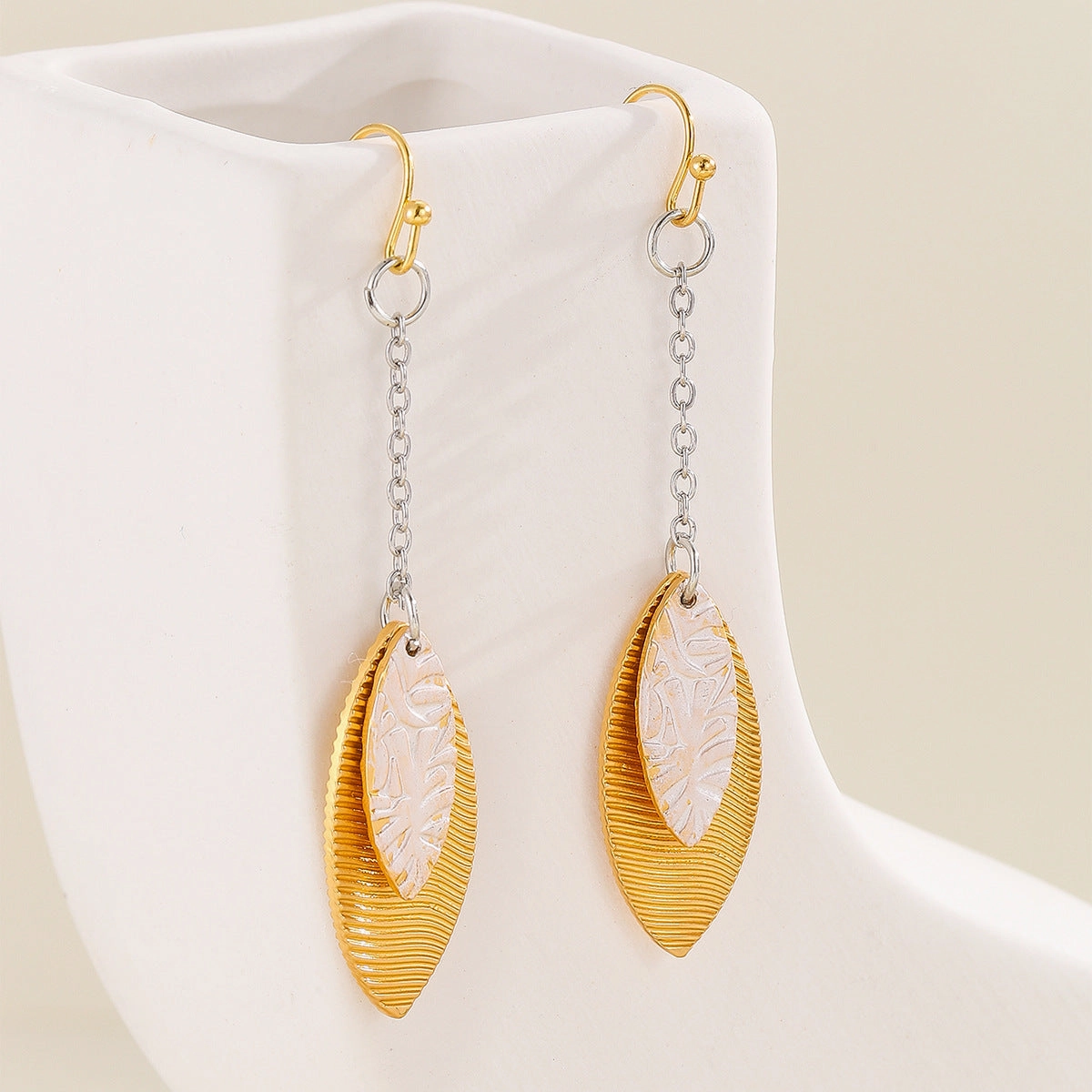 Wholesale Long Leaf Alloy Earrings