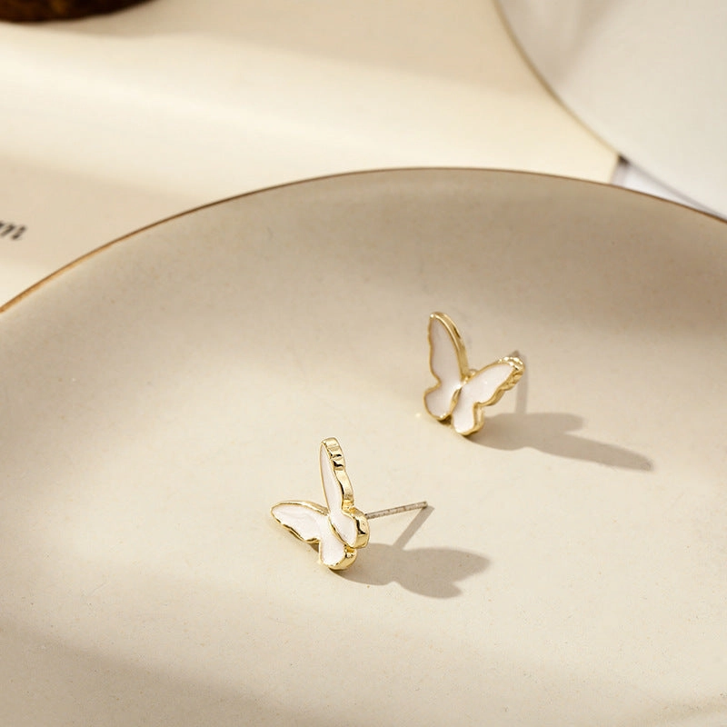 Wholesale Love Pearl Alloy Earrings