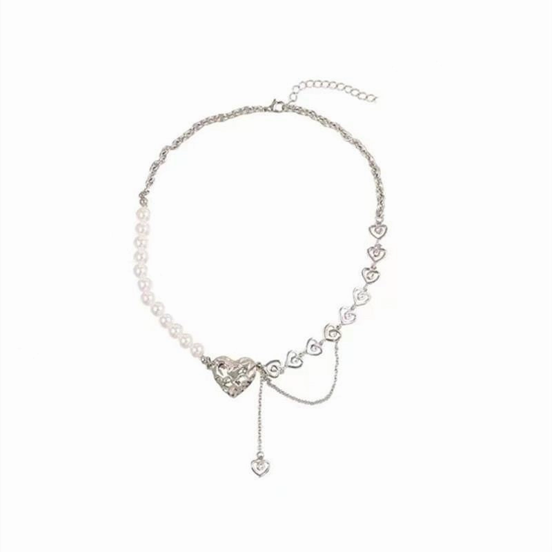 Wholesale Love Pearl Metal Splicing Necklace Sweater Chain