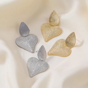 Wholesale Love Shaped Alloy Metal Earrings