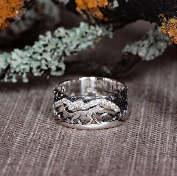 Wholesale Loyal Wolf Retro Couple Ring Simple Fashion Rings