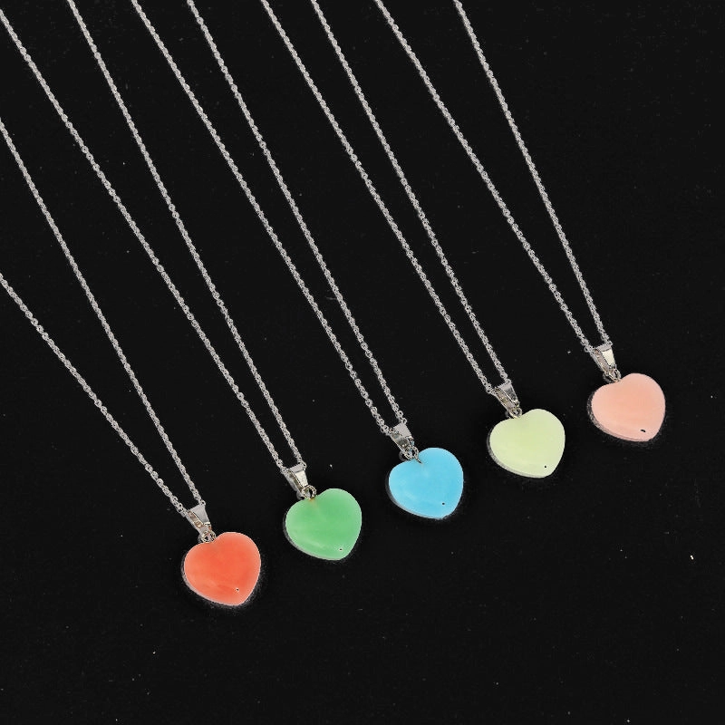 Wholesale Luminous Pendant Heart Natural Stone Titanium Steel Chain Necklaces