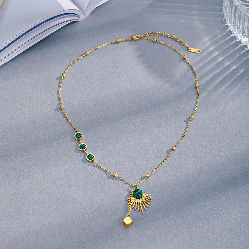 Wholesale Malachite Inlaid Scalloped Stainless Steel Necklace