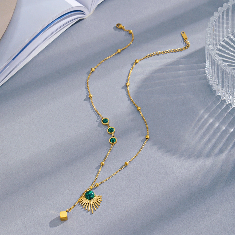 Wholesale Malachite Inlaid Scalloped Stainless Steel Necklace