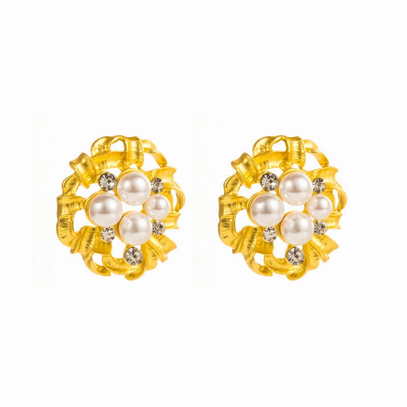 Wholesale Medieval Style Hollow Heart Rice Bead Earrings