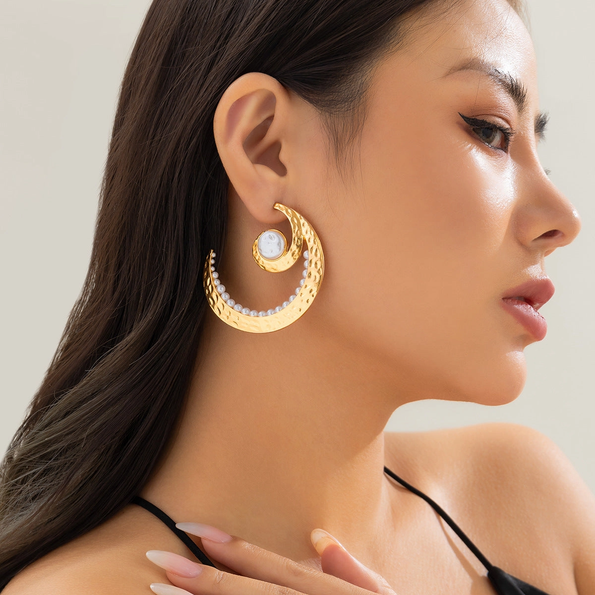 Wholesale Meniscus Vintage Alloy Imitation Pearl Earrings