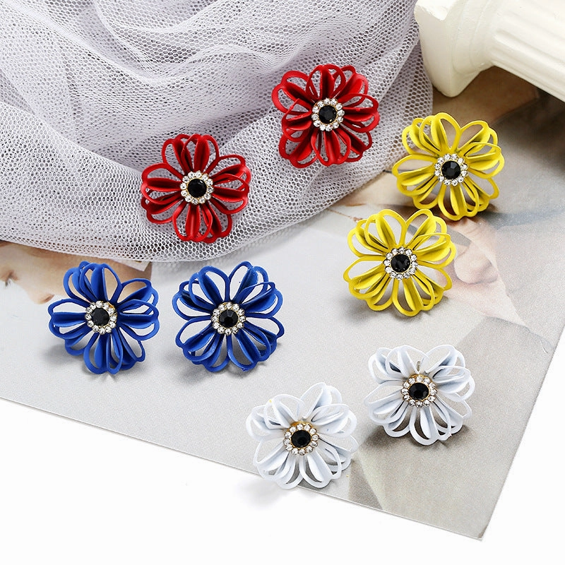 Wholesale Metal Flowers Openwork Diamond Earrings