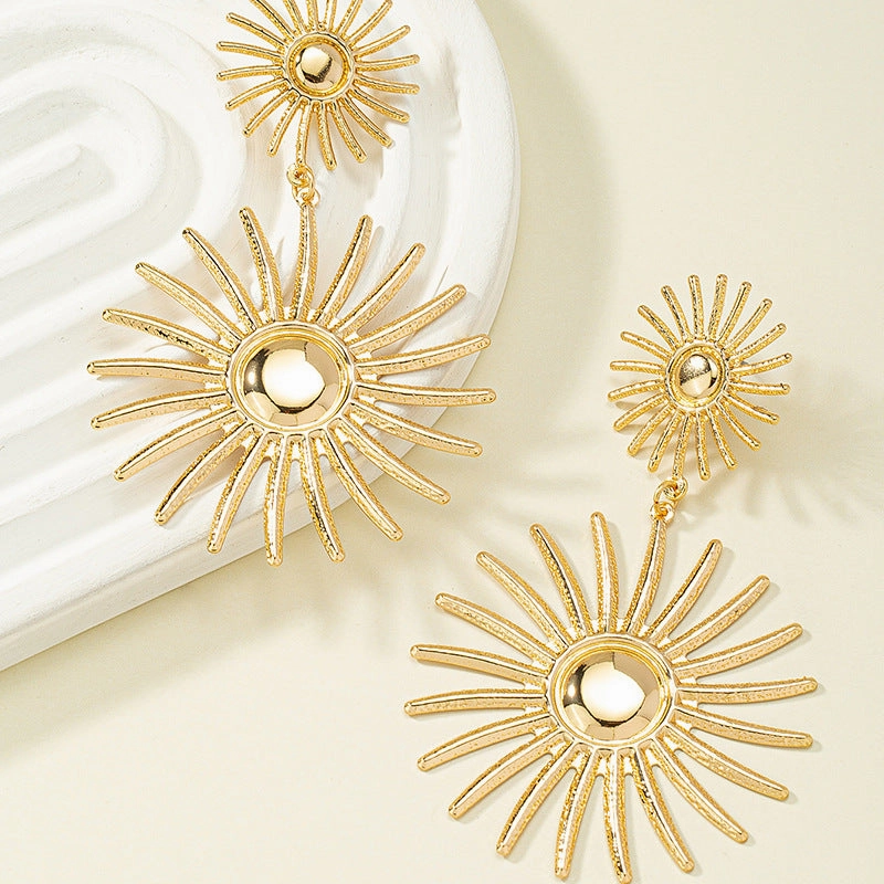 Wholesale Metal Hollow Flower Alloy Earrings