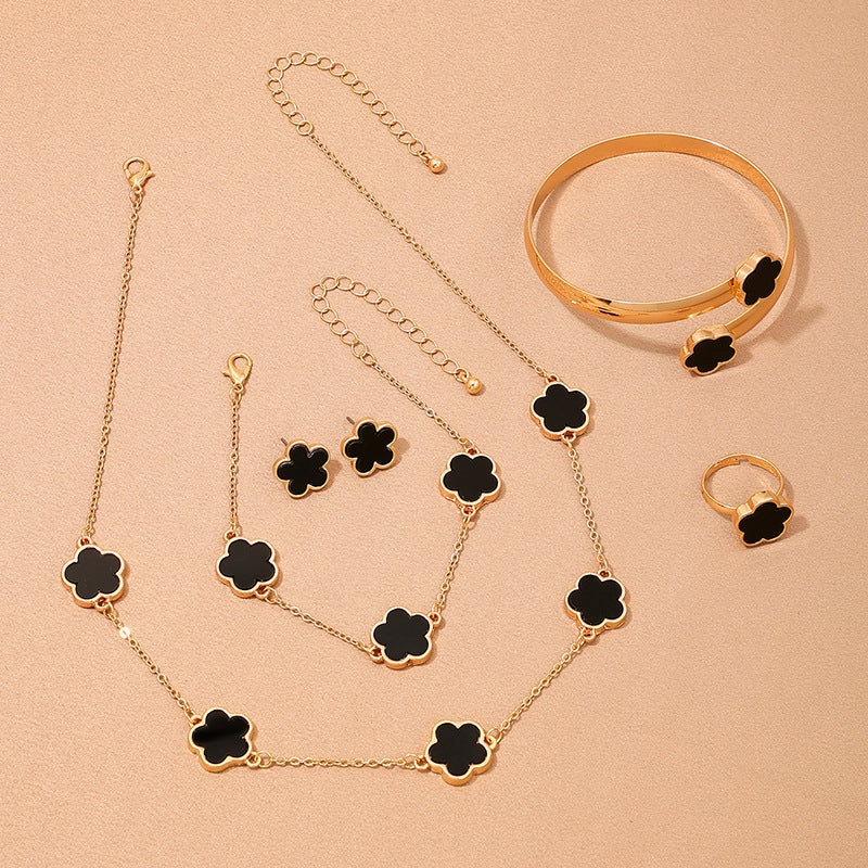 Wholesale Metal New Five Leaf Clover Flower Bracelet Necklace Earrings Ring Jewelry suit