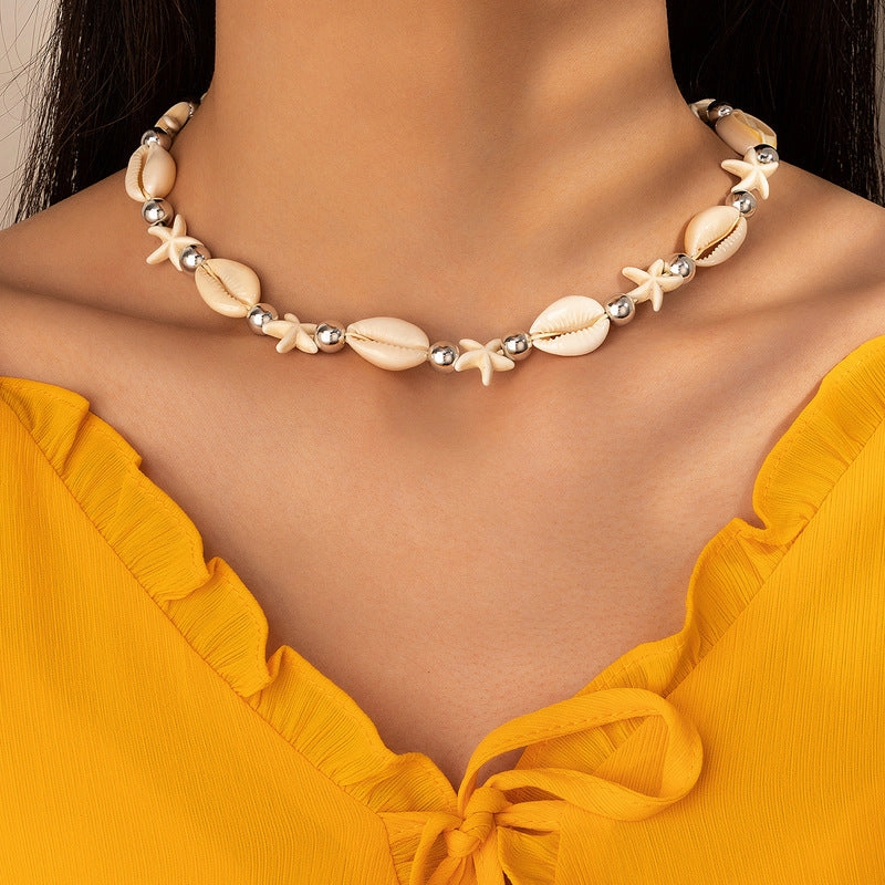 Wholesale Metal Shell Beaded Pendant Single Layer Necklace