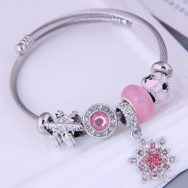 Wholesale Metal Snowflake Pendant Bracelet