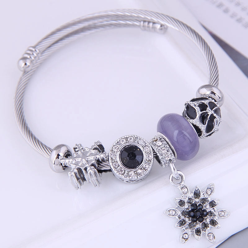 Wholesale Metal Snowflake Pendant Bracelet