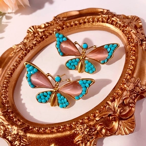 Wholesale Middle Antique Glazed Butterfly Diamond Dumb Gold Alloy Earrings