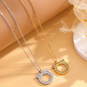 Wholesale Minimalist D-letter Titanium Steel Pendant with Diamond