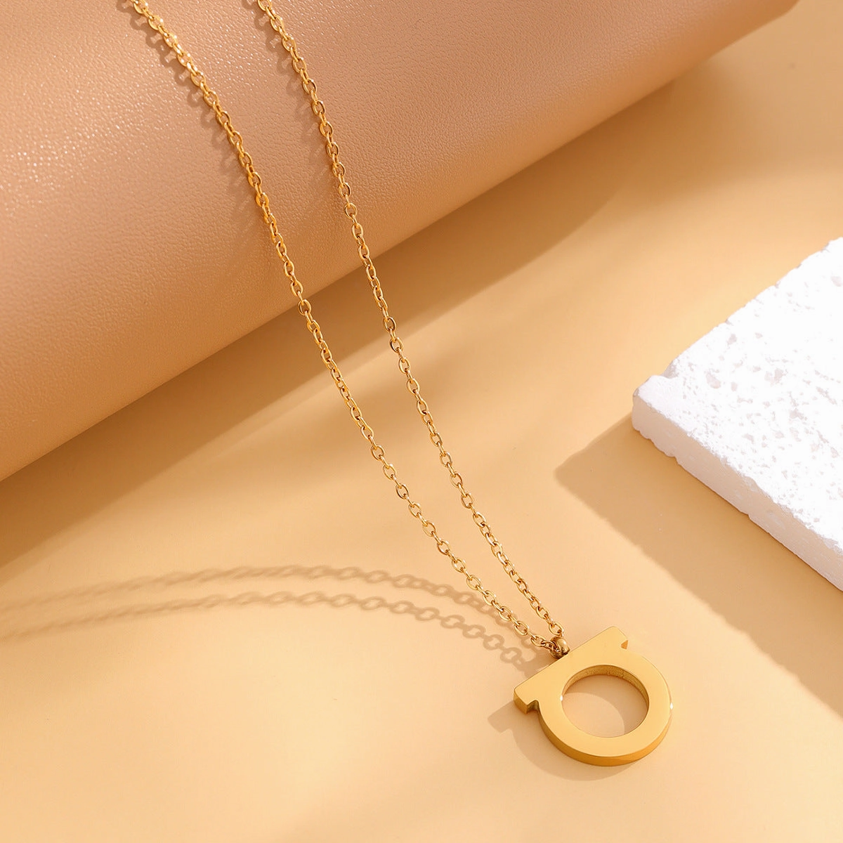 Wholesale Minimalist D-letter Titanium Steel Pendant with Diamond