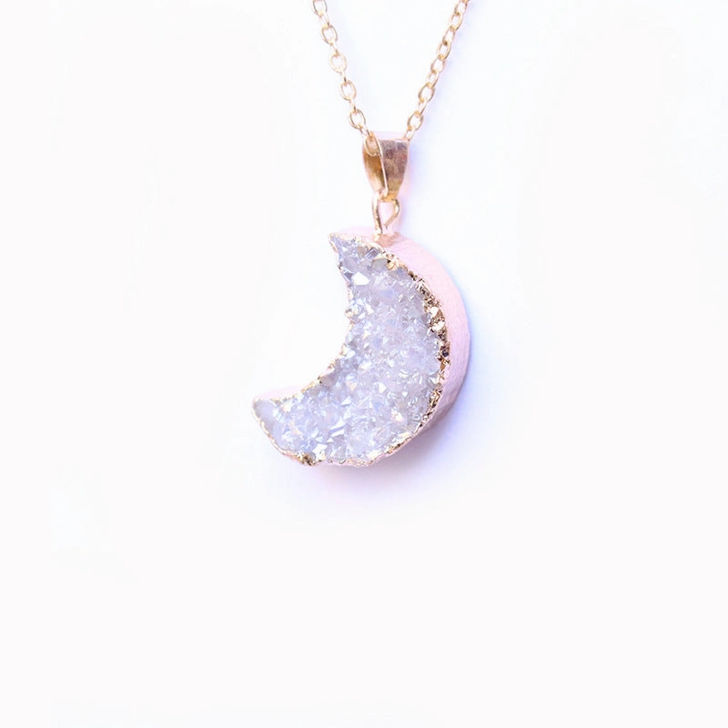 Wholesale Moon Pendant Natural Agate Stone Necklace