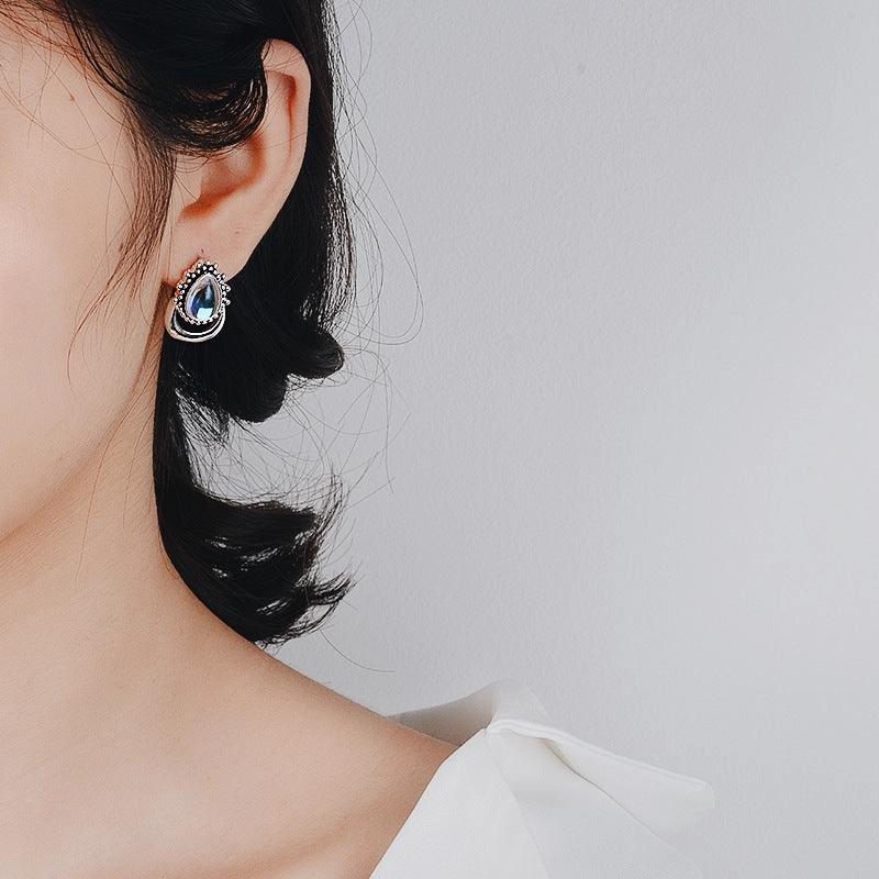 Wholesale Moonstone Vintage Crescent Drop Pear Shape Gemstone Earrings