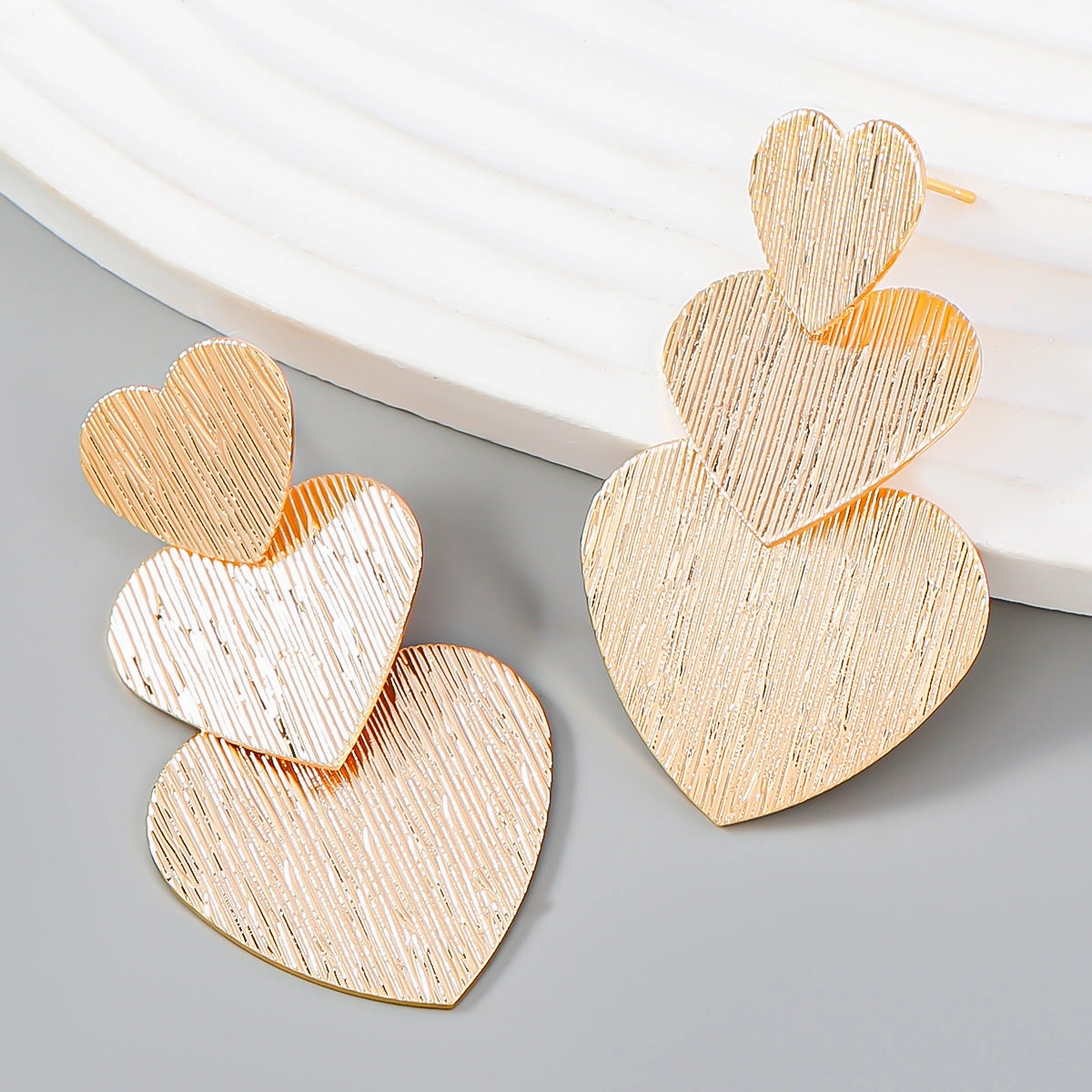 Wholesale Multi-layer Vertical Stripe Heart Alloy Earrings