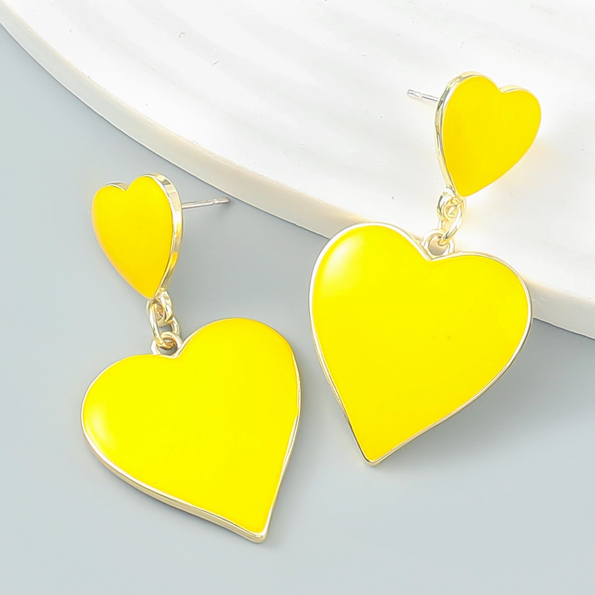 Wholesale Multi-layered Love-shaped Alloy Oil Dripping Earrings