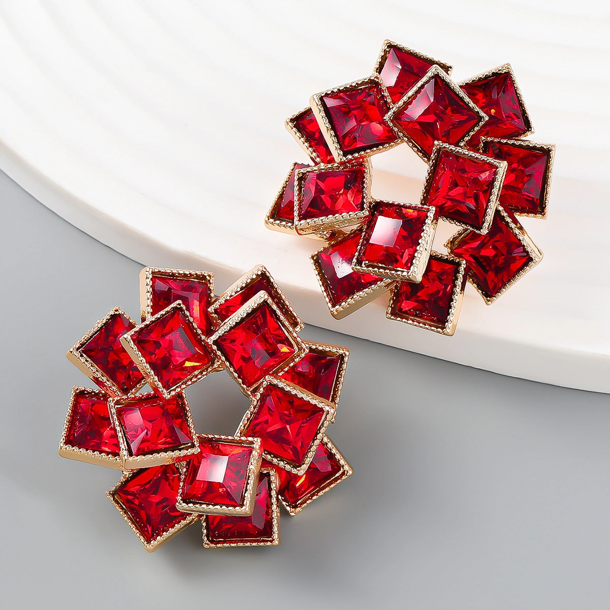 Wholesale Multi-layered Square Rhinestone Pinwheel-shaped Alloy Diamond Earrings