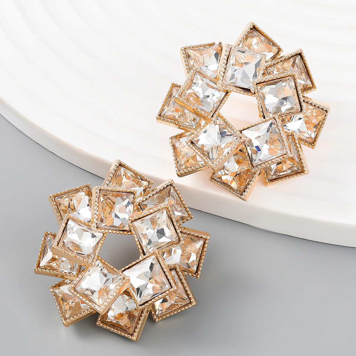 Wholesale Multi-layered Square Rhinestone Pinwheel-shaped Alloy Diamond Earrings