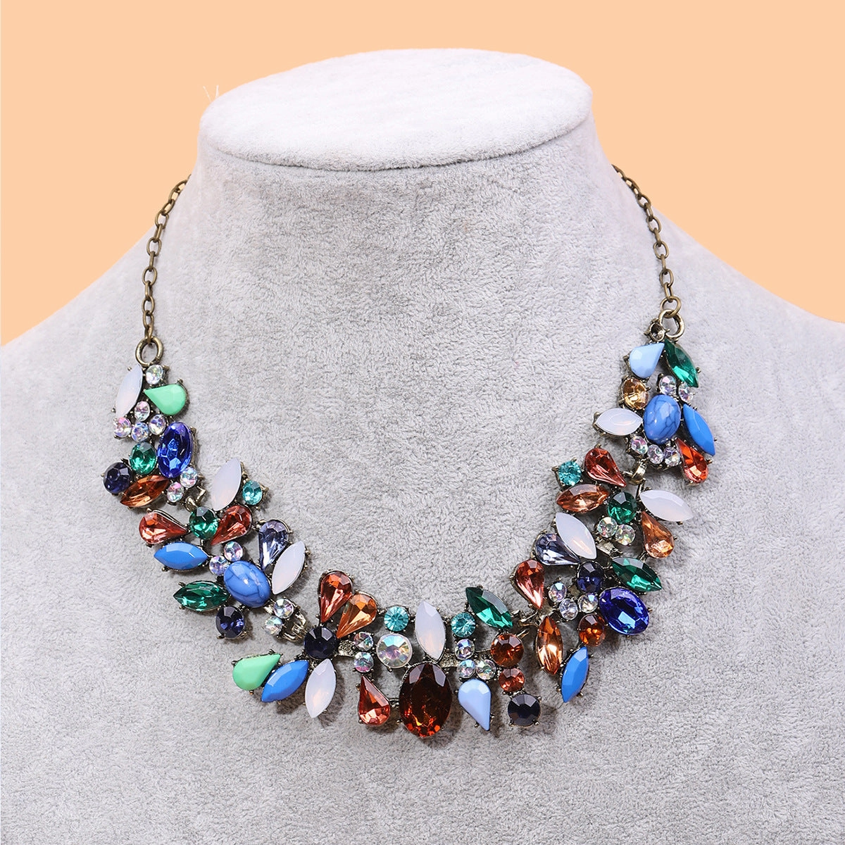 Wholesale Multicolored Petal Gemstone Alloy Necklace