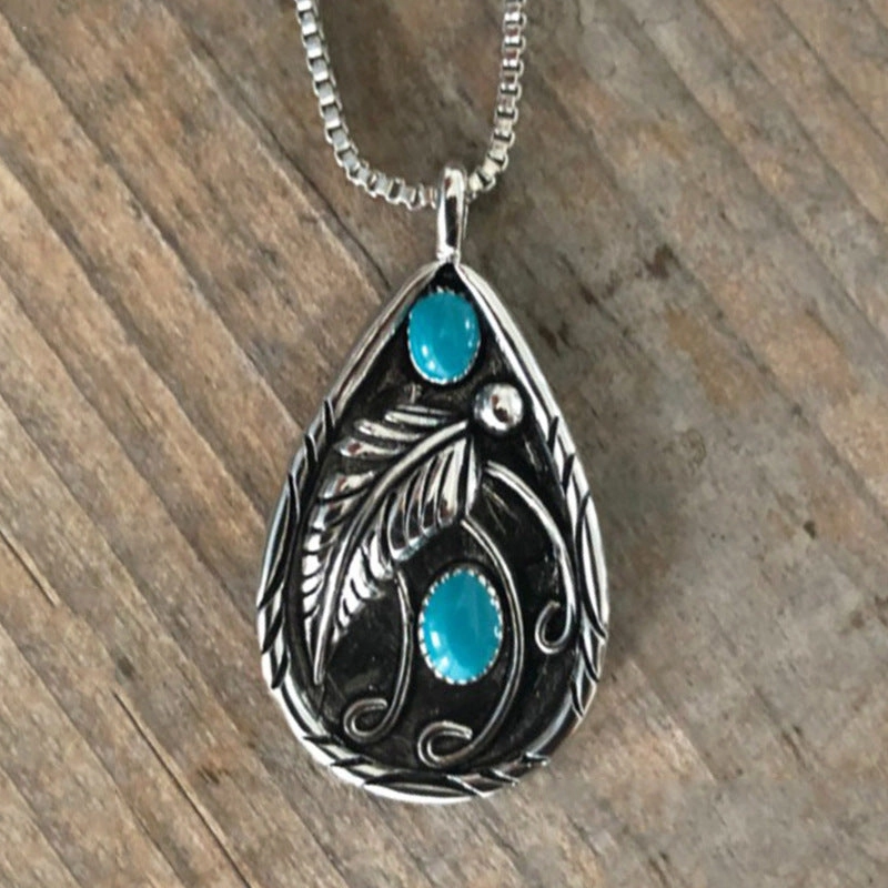 Wholesale New Imitation Turquoise Feather Vintage Pendant Alloy Necklace
