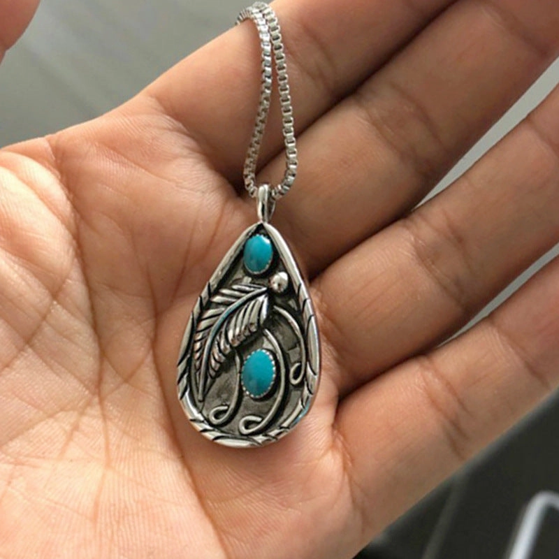 Wholesale New Imitation Turquoise Feather Vintage Pendant Alloy Necklace