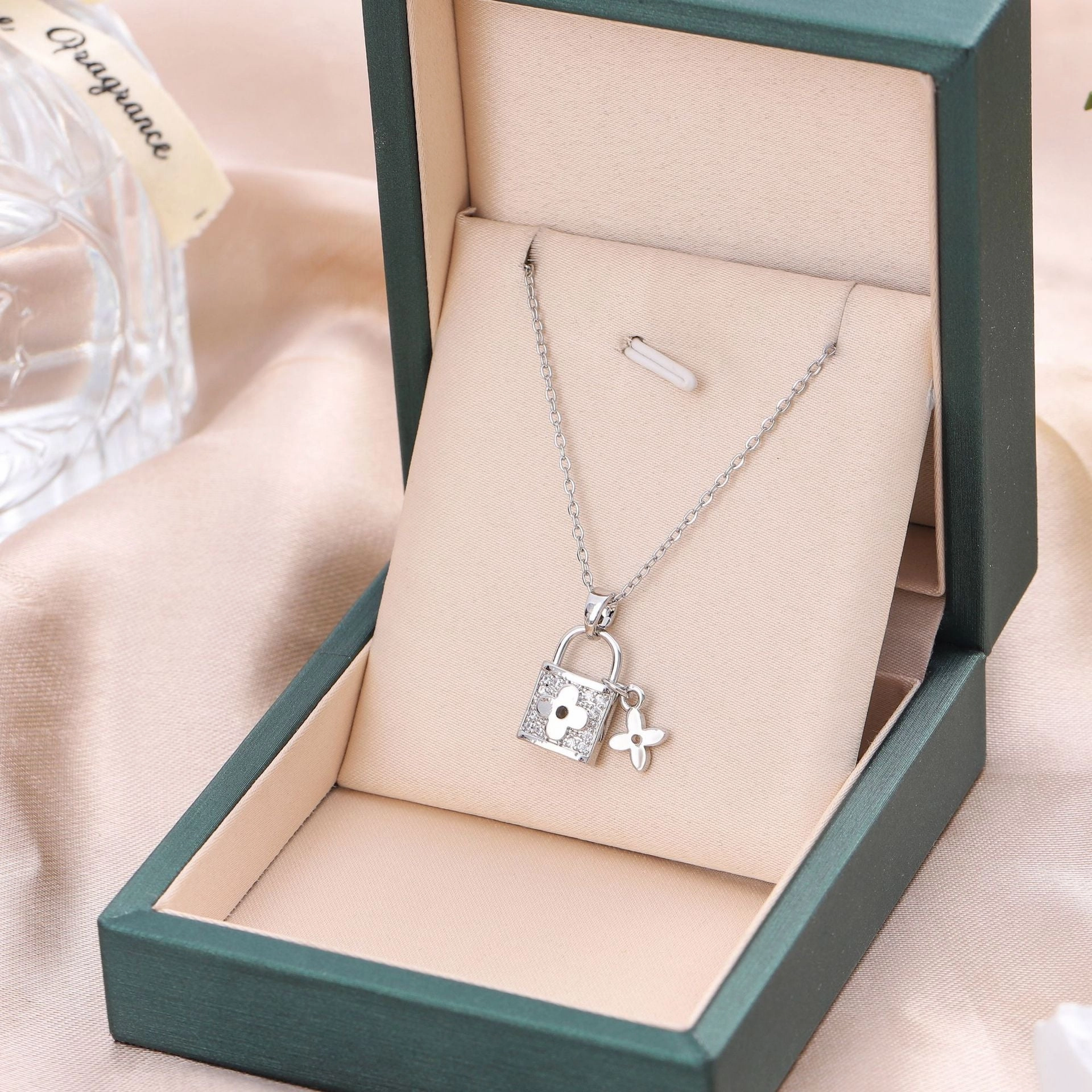 Wholesale Niche Love Tycoon Lock Head Pendant Titanium Steel Necklace