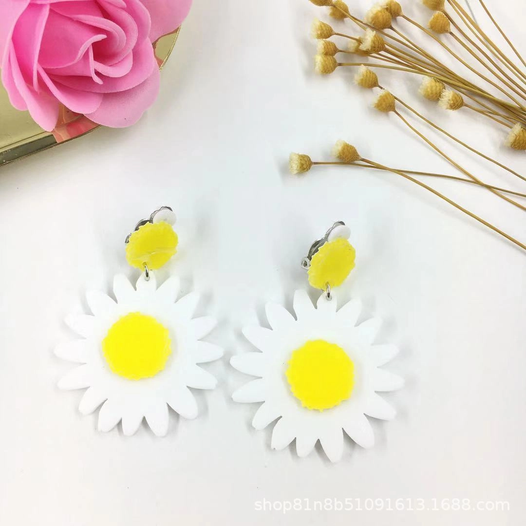 Wholesale No-piercing Acrylic Smiley Face Cartoon Cute Ear Clip