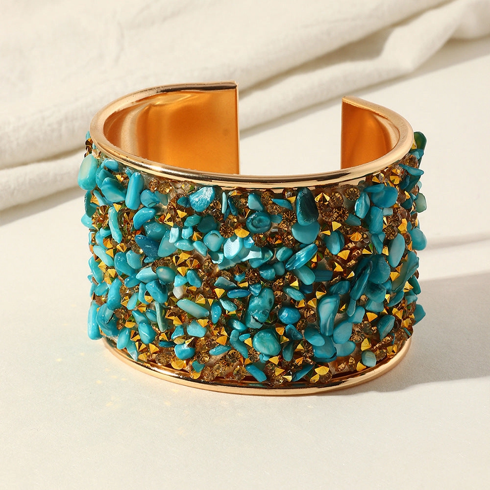 Wholesale of Female Exaggerated Colored Diamond Crushed Stone Alloy Necklace
