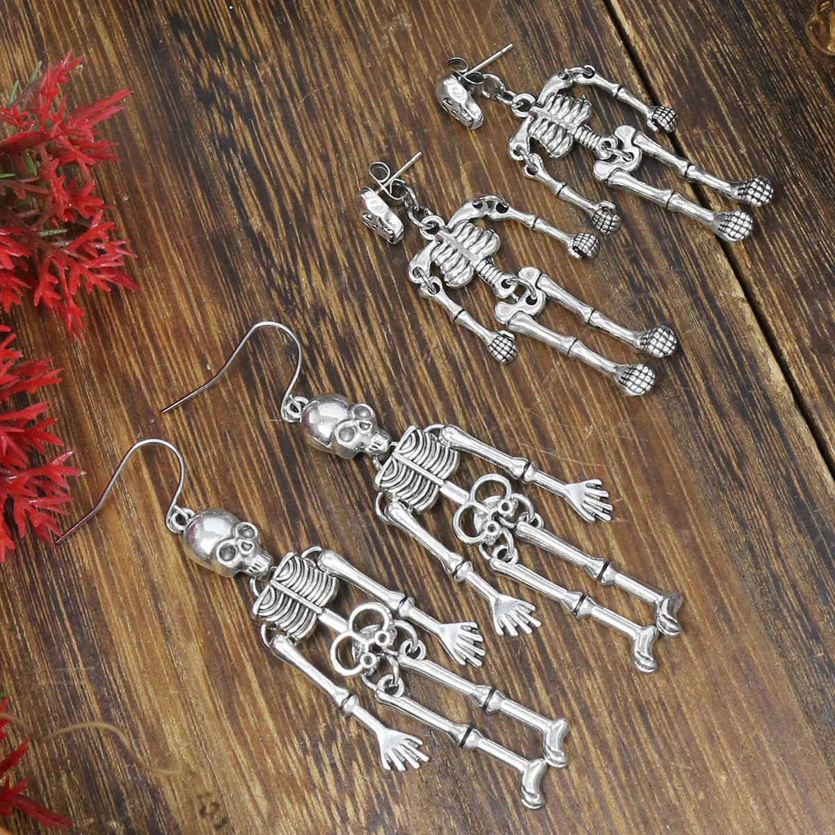Wholesale of Halloween Gothic Skull Head Alloy Earrings