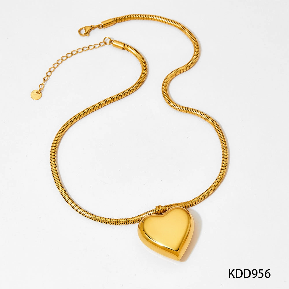 Wholesale of Large-sized Love Pentagonal Stainless Steel Necklaces