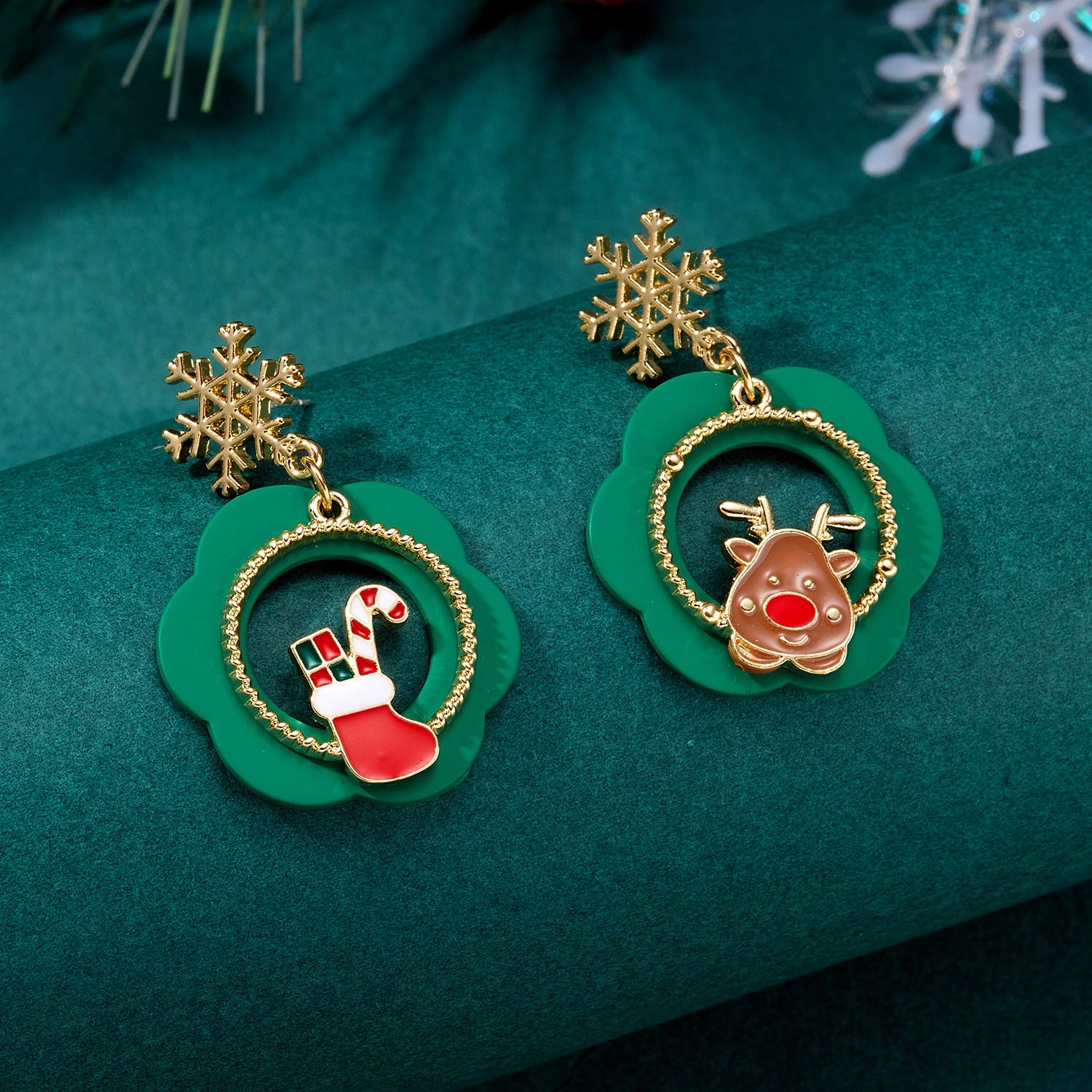 Wholesale of New Christmas Tree Asymmetric Alloy Earrings