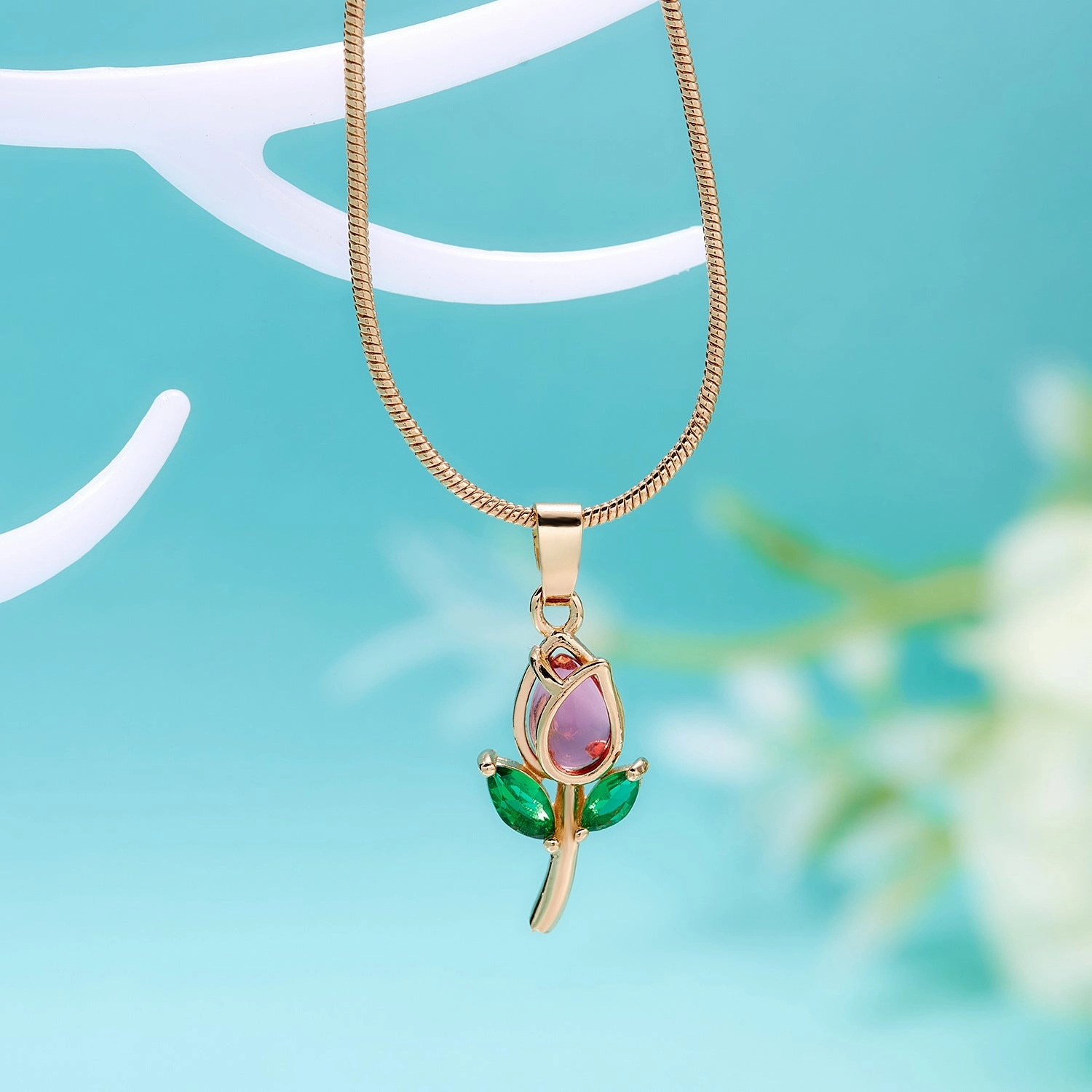 Wholesale of New Elegant Tulip Studded Collarbone Alloy Necklace