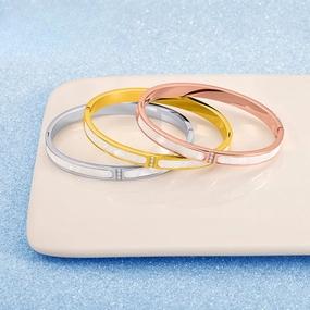 Wholesale of New Gold White Fritillaria Stainless Steel Bracelet