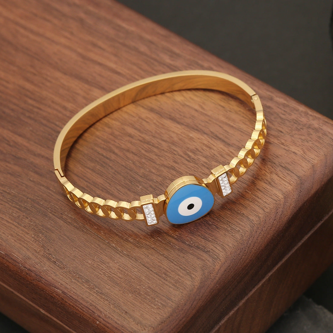 Wholesale of New Retro Style Stainless Steel Bracelet
