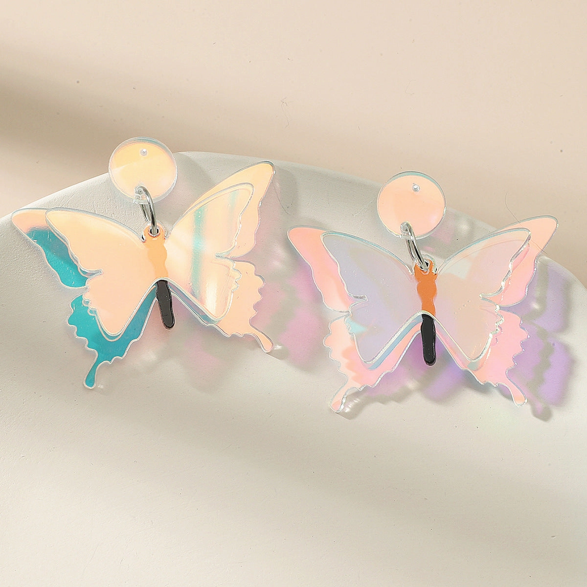 Wholesale of New Summer Creative Colorful Love Butterfly Acrylic Earrings