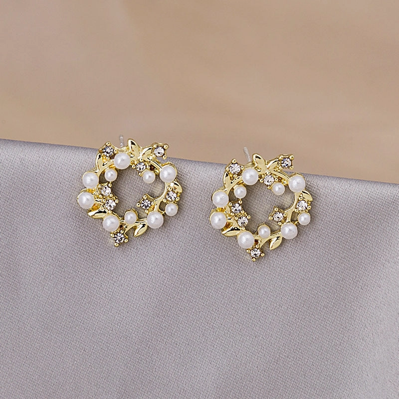 Wholesale Olive Branch Pearl Diamond Alloy Earrings