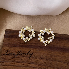 Wholesale Olive Branch Pearl Diamond Alloy Earrings