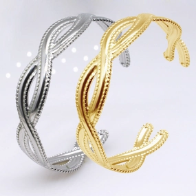 Wholesale Open C Shape Twist Cross Stainless Steel Titanium Steel Bracelet