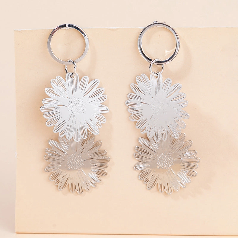 Wholesale Openwork Leaf Metal Earrings